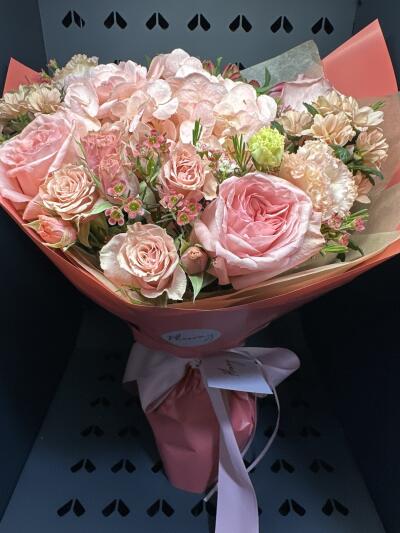 Bouquet from Floway RIX Riga airpor...