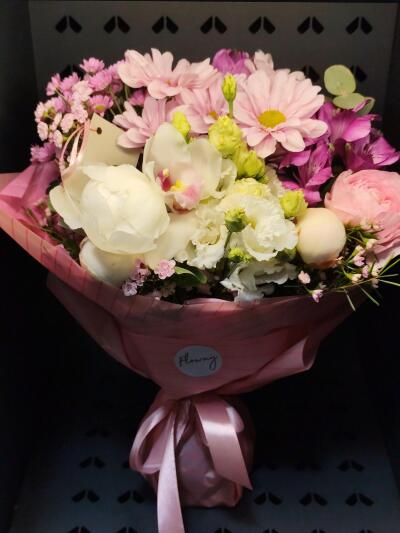 Bouquet from Floway RIX Riga airpor...