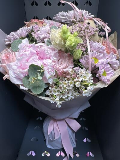 Bouquet from Floway RIX Riga airpor...