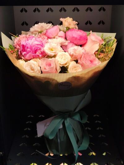 Bouquet from Floway RIX Riga airpor...
