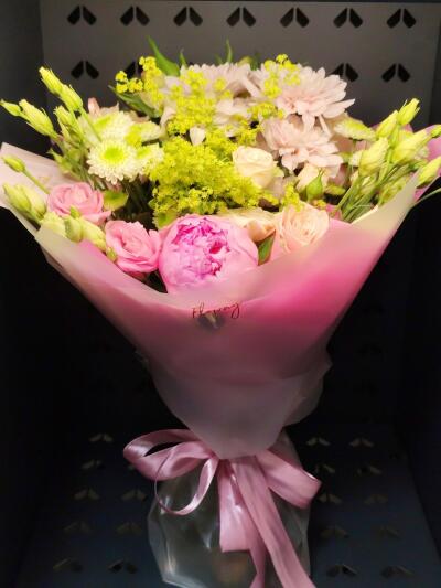 Bouquet from Floway RIX Riga airpor...