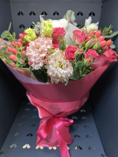 Bouquet from Floway RIX Riga airpor...