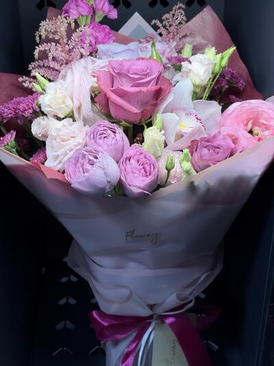 Bouquet from Floway RIX Riga airpor...