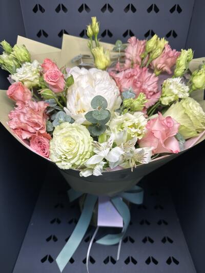 Bouquet from Floway RIX Riga airpor...