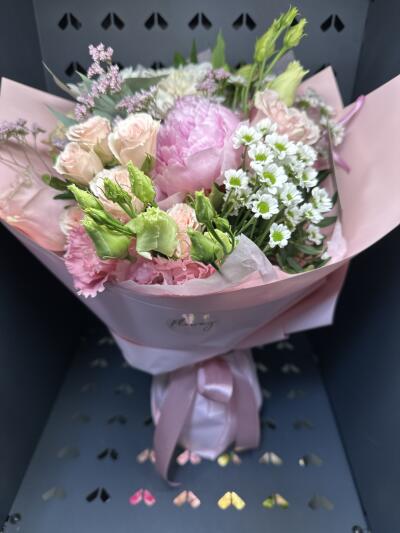 Bouquet from Floway RIX Riga airpor...