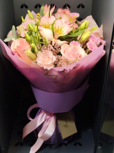 Bouquet from Floway RIX Riga airpor...