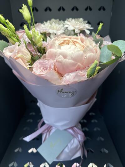 Bouquet from Floway RIX Riga airpor...