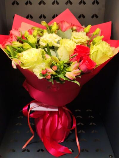 Bouquet from Floway RIX Riga airpor...