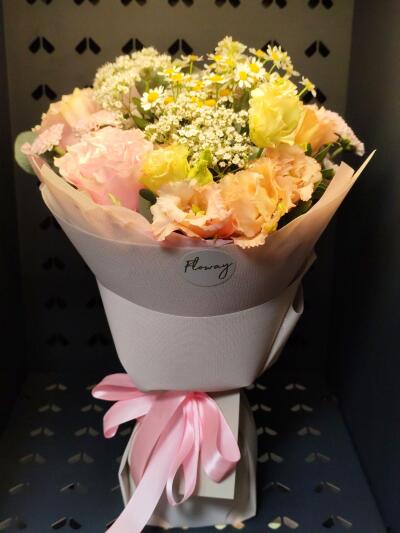Bouquet from Floway RIX Riga airpor...