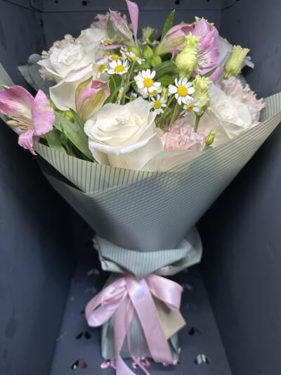 Bouquet from Floway RIX Riga airpor...