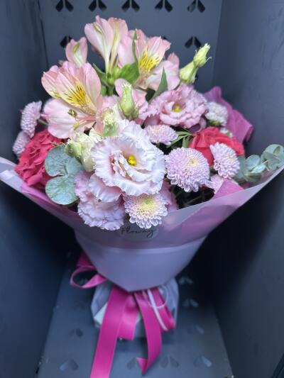 Bouquet from Floway RIX Riga airpor...