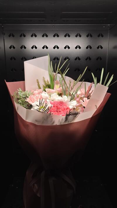 Bukiet z SISIFlowers BB Hałcnów