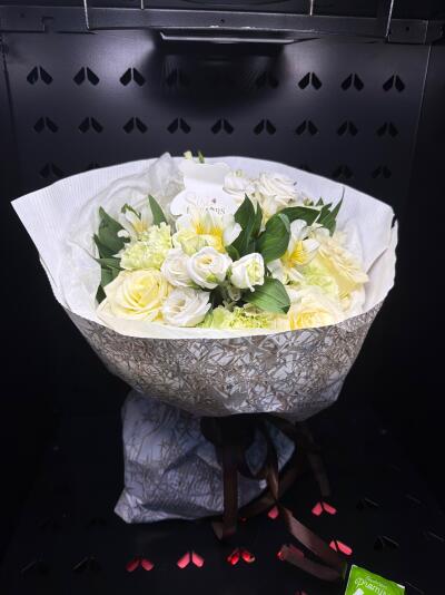 Bukiet z SISIFlowers BB Hałcnów