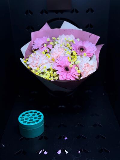 Bukiet z Dom Kwiatów i Sztuki