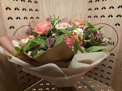 Bukiet z Batorego 81a (wjazd na bri...