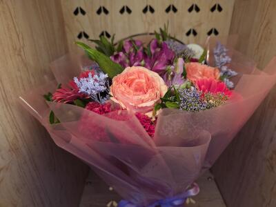 Bukiet z Batorego 81a (wjazd na bri...