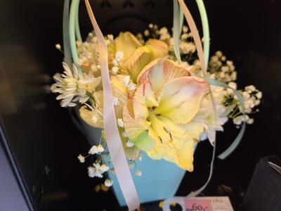 Bukiet z al. Konstytucjo 3 maja 20 ...