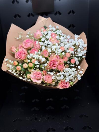 Bukiet z Dom Kwiatów i Sztuki