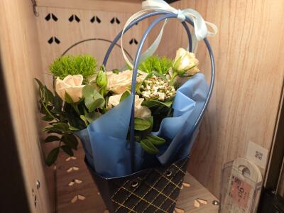 Bukiet z Batorego 81a (wjazd na bri...