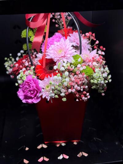 Koszyczek z Dom Kwiatów i Sztuki