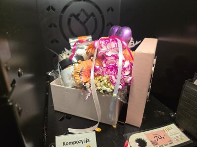 Bukiet z al. Konstytucjo 3 maja 20 ...