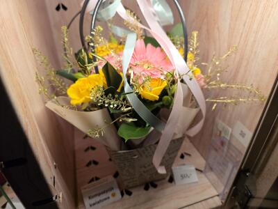 Bukiet z Batorego 81a (wjazd na bri...