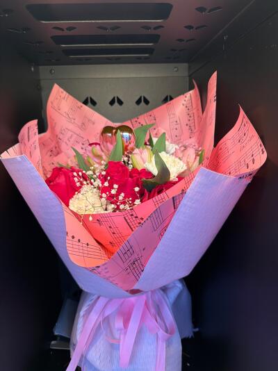 Bukiet z SISIFlowers BB Gorkiego