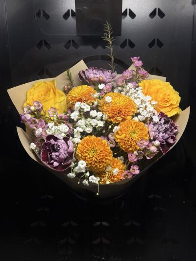 Bukiet z Dom Kwiatów i Sztuki