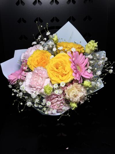 Bukiet z Dom Kwiatów i Sztuki