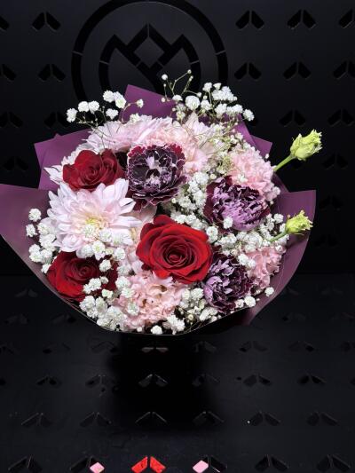 Bukiet z Dom Kwiatów i Sztuki