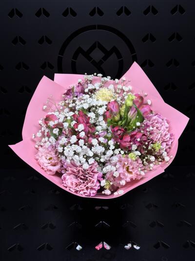 Bukiet z Dom Kwiatów i Sztuki