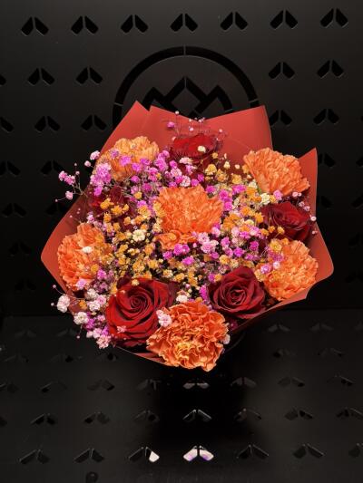 Bukiet z Dom Kwiatów i Sztuki