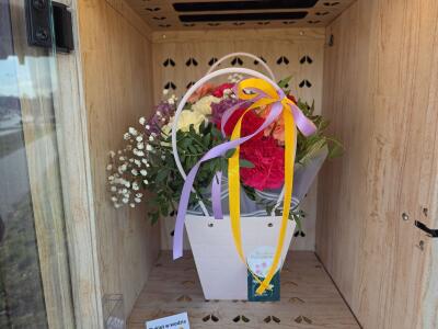 Bukiet z Batorego 81a (wjazd na bri...