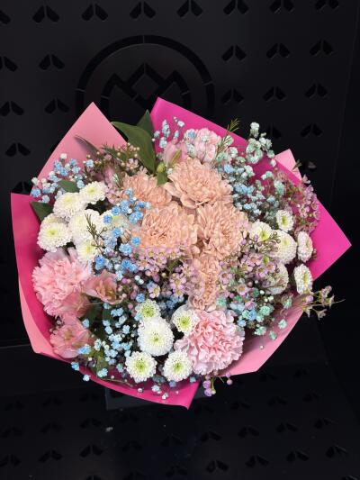 Bukiet z Dom Kwiatów i Sztuki