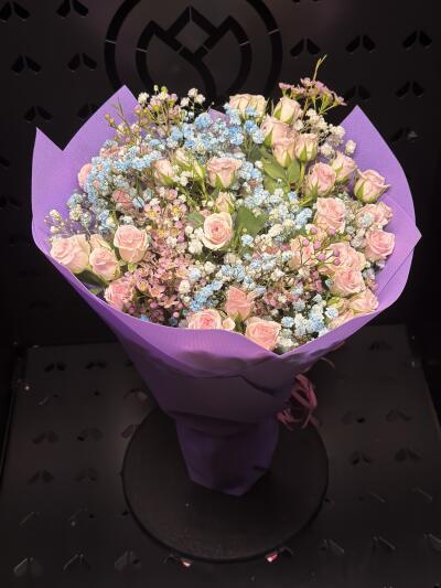 Bukiet z Dom Kwiatów i Sztuki