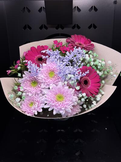 Bukiet z Dom Kwiatów i Sztuki