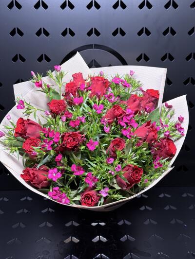 Bukiet z Dom Kwiatów i Sztuki