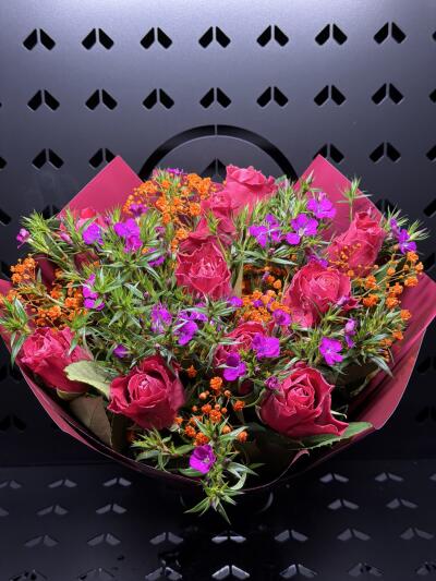 Bukiet z Dom Kwiatów i Sztuki