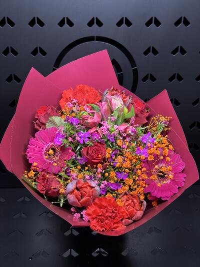 Bukiet z Dom Kwiatów i Sztuki