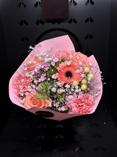 Bukiet z Dom Kwiatów i Sztuki