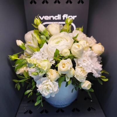 Biała Klasyka – flowerpot