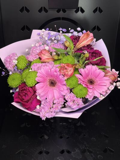 Bukiet z Dom Kwiatów i Sztuki