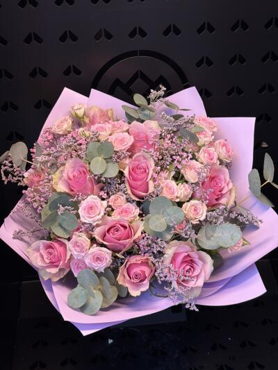 Bukiet z Dom Kwiatów i Sztuki