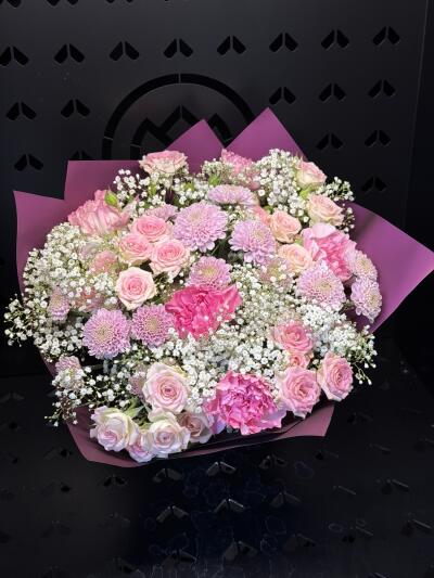 Bukiet z Dom Kwiatów i Sztuki