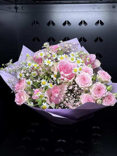 Bukiet z Dom Kwiatów i Sztuki