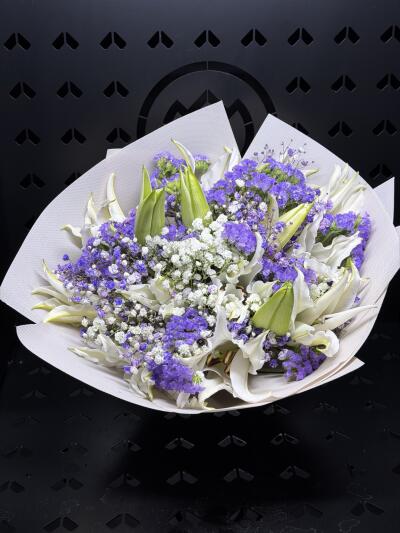 Bukiet z Dom Kwiatów i Sztuki