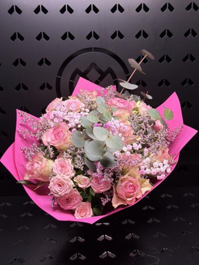 Bukiet z Dom Kwiatów i Sztuki