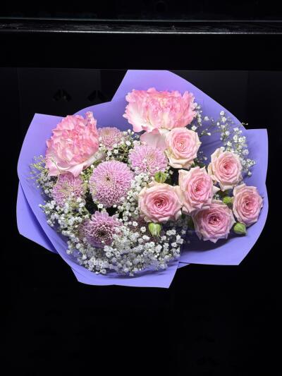 Bukiet z Dom Kwiatów i Sztuki