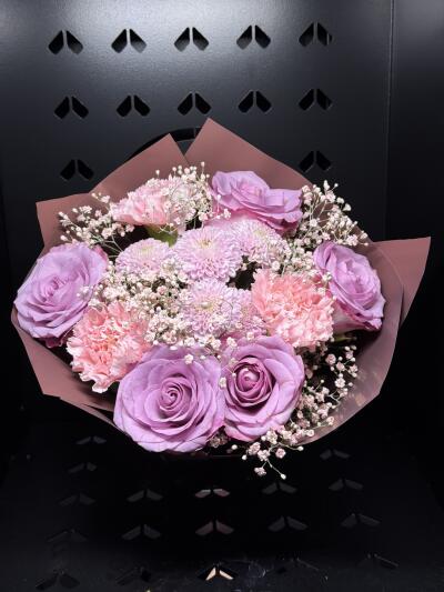 Bukiet z Dom Kwiatów i Sztuki