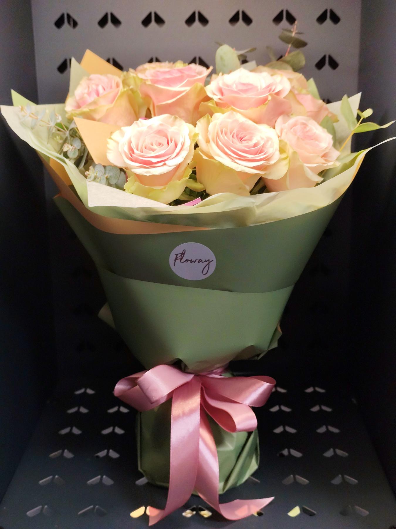 Bouquet from Floway RIX Riga airpor...
